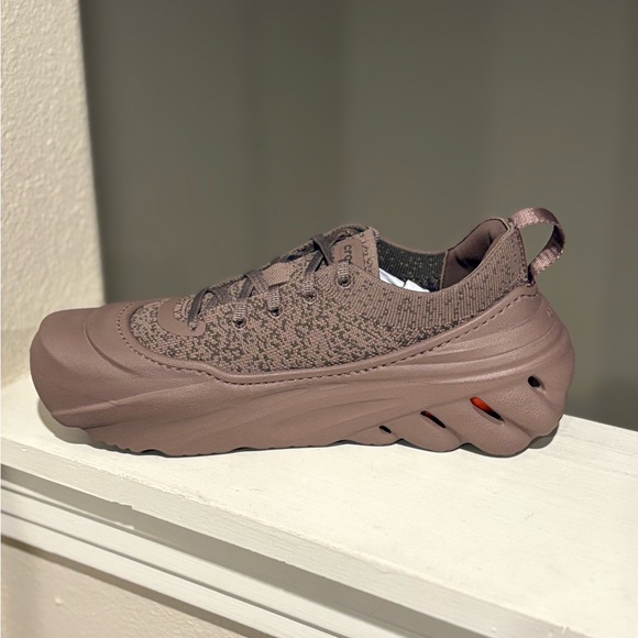 Crocs Echo Surge Truffle Unisex Slip On Casual Shoes 210079-0LG Sz M 8/W 10 NIB - Picture 3 of 10